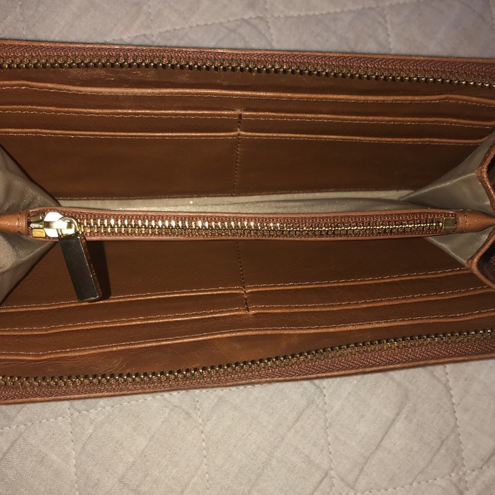 Tory Burch wallet - Picture 4 of 4